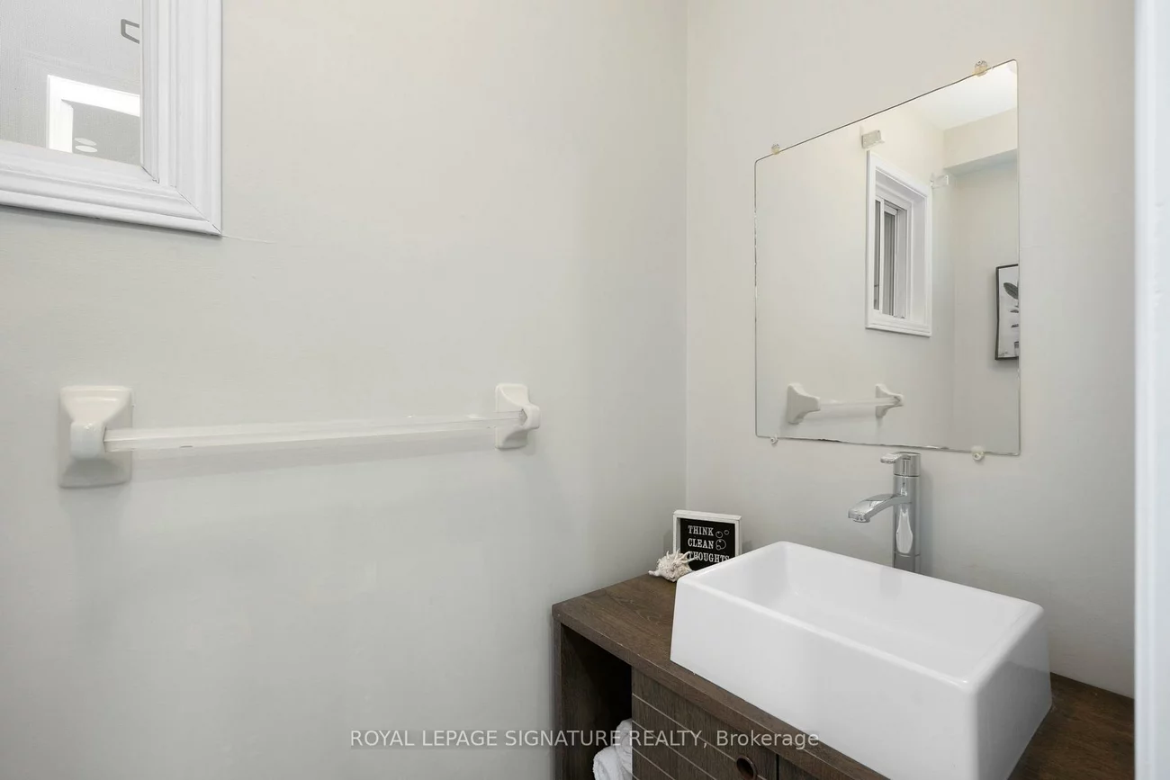 124, Laidlaw, West Bayfield, Barrie