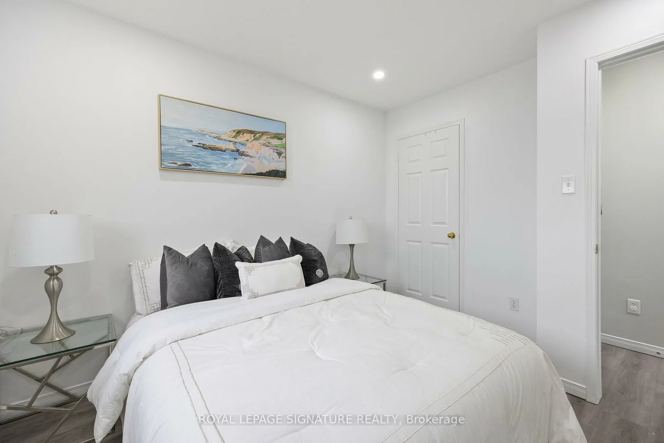 124, Laidlaw, West Bayfield, Barrie