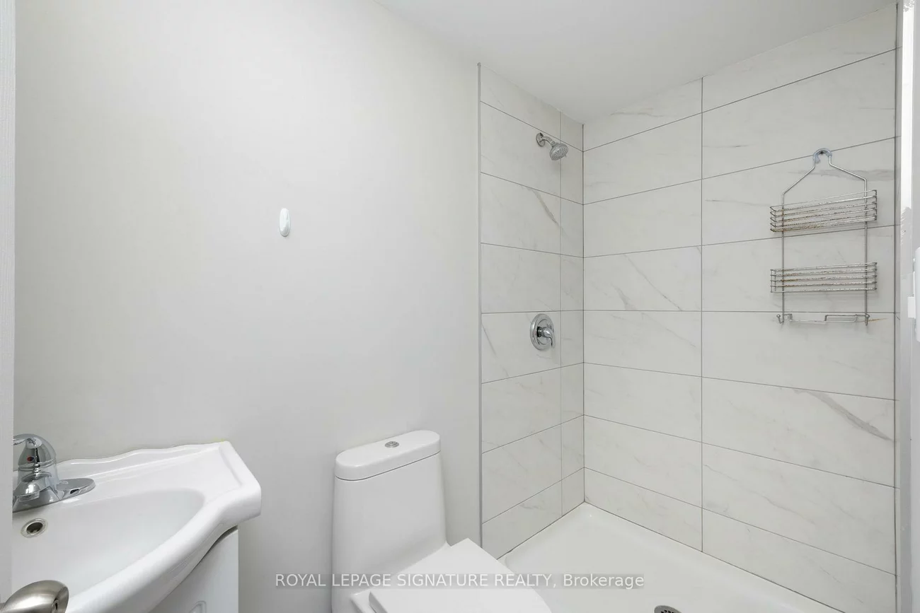 124, Laidlaw, West Bayfield, Barrie