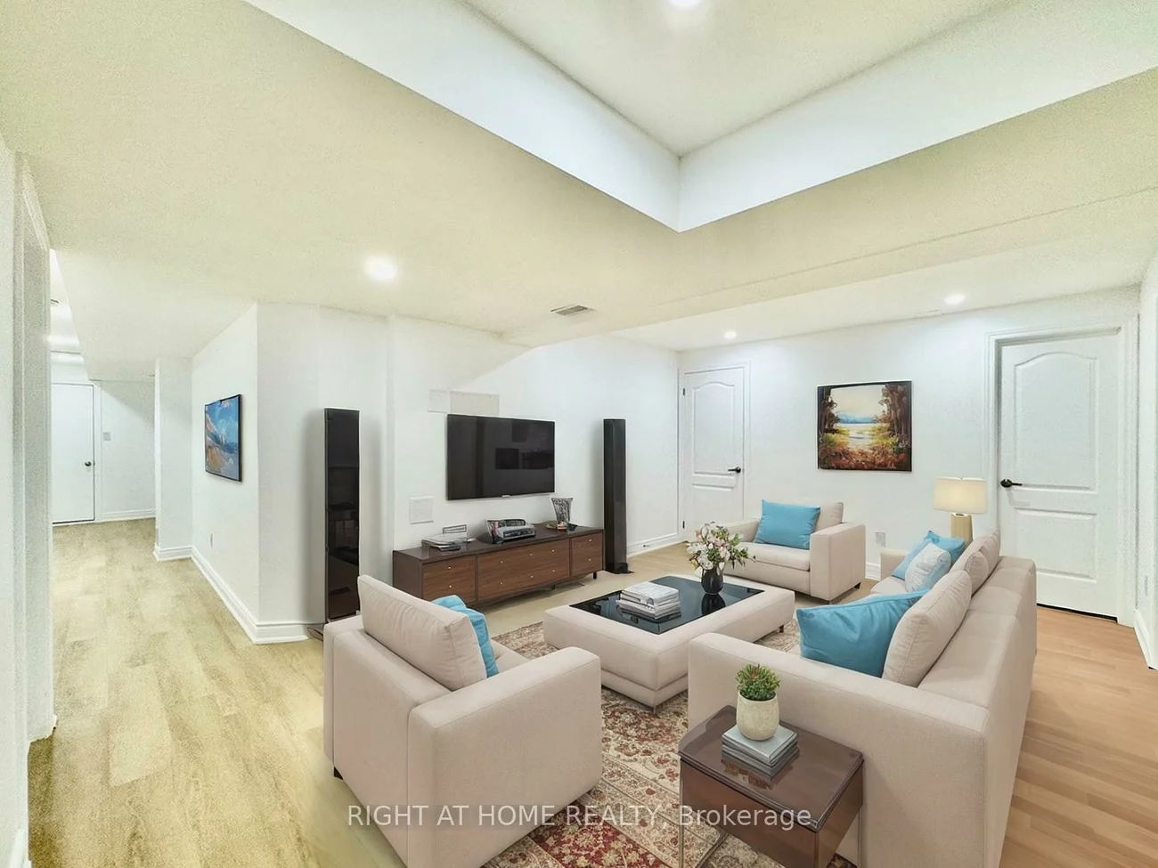 12, Unicorn, Innis-Shore, Barrie