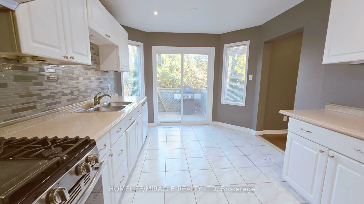 12, Gore, Ardagh, Barrie