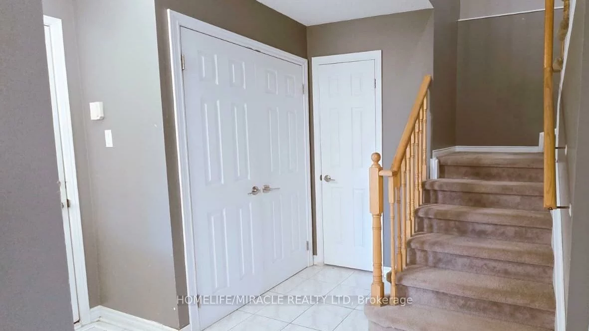 12, Gore, Ardagh, Barrie