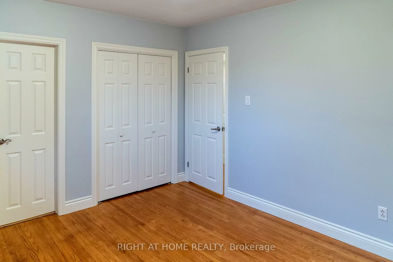 48, Ottaway, Wellington, Barrie