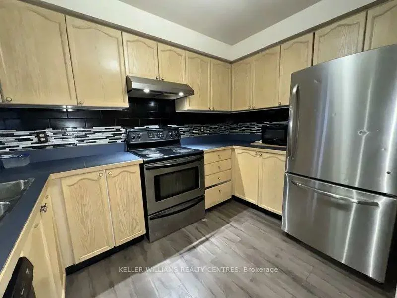 51, Mcdougall, West Bayfield, Barrie