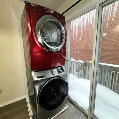 51, Mcdougall, West Bayfield, Barrie