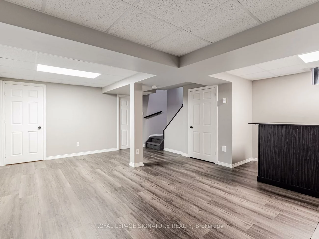 10, Laidlaw, West Bayfield, Barrie