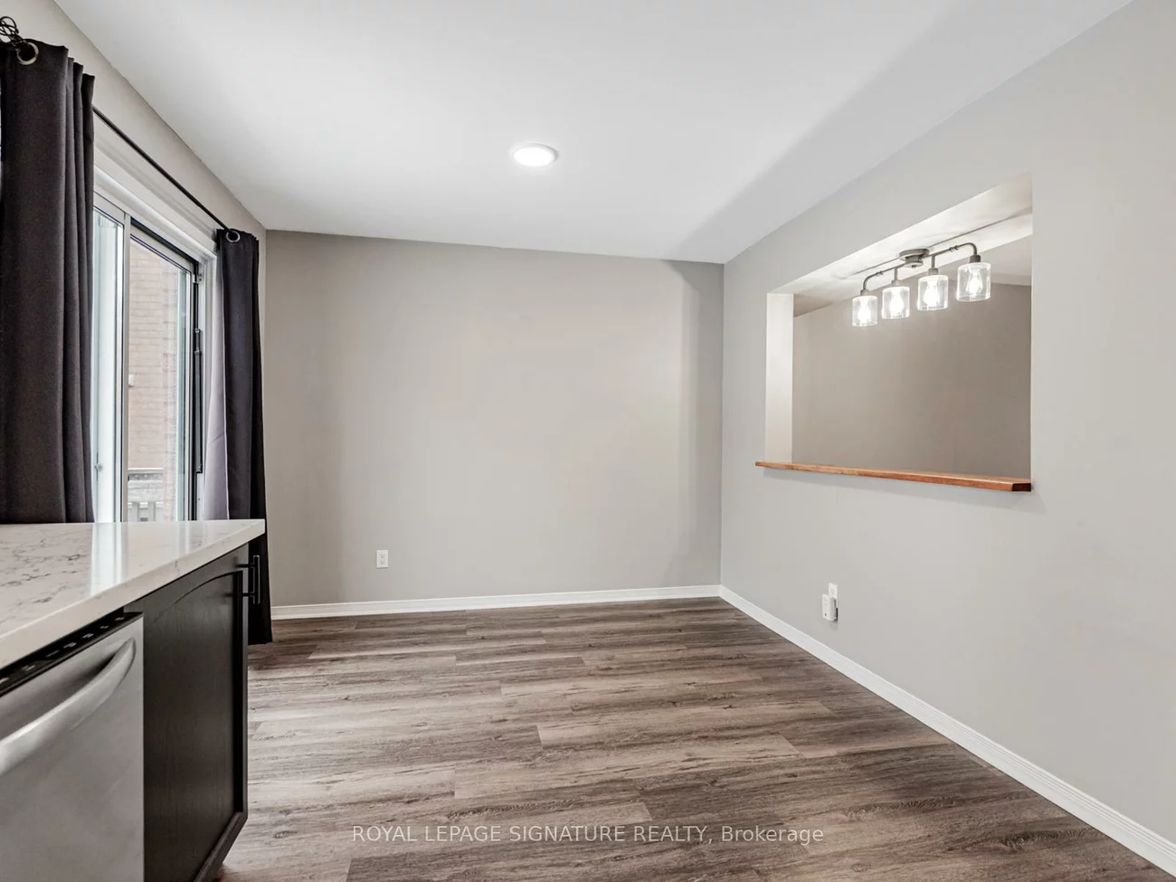 10, Laidlaw, West Bayfield, Barrie