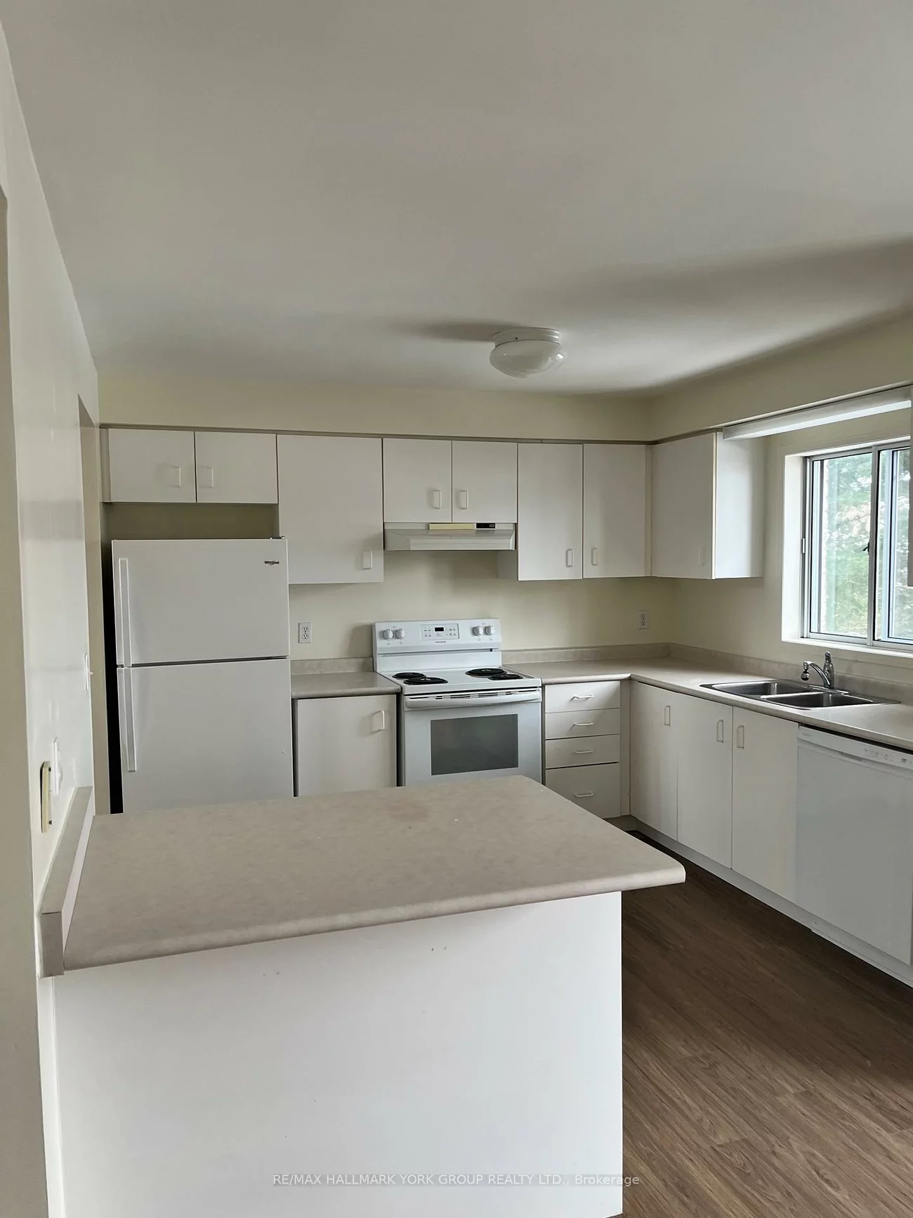 490, Veterans, Holly, Barrie