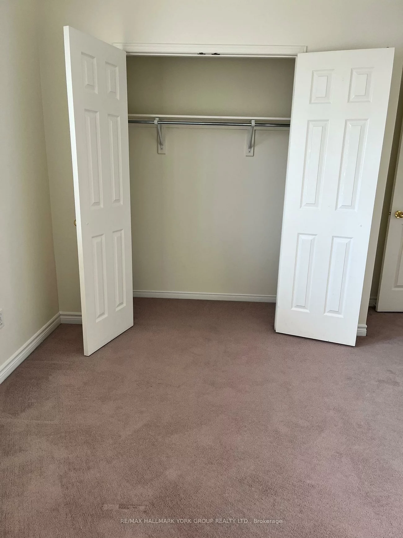 490, Veterans, Holly, Barrie