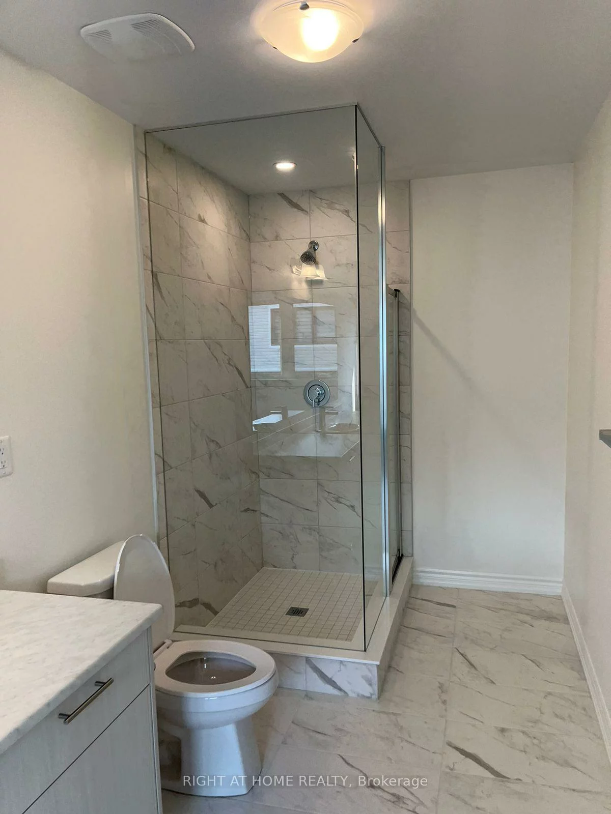 13, Gemini, Painswick South, Barrie