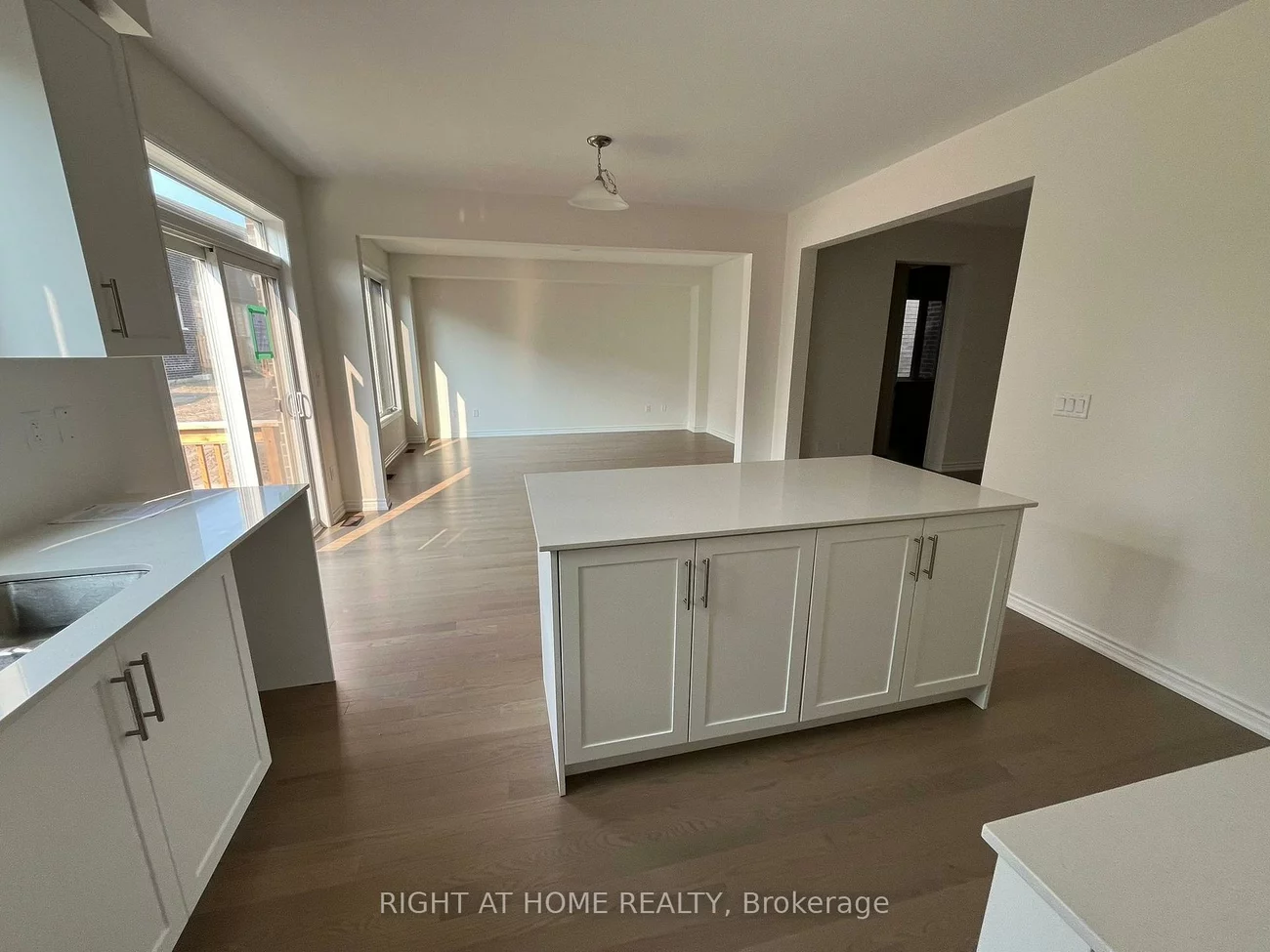 13, Gemini, Painswick South, Barrie