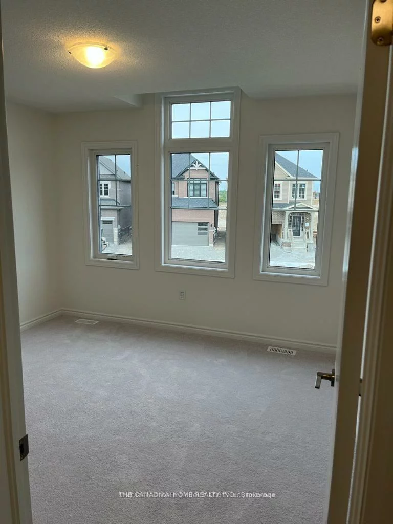 16, Shepherd, Painswick South, Barrie