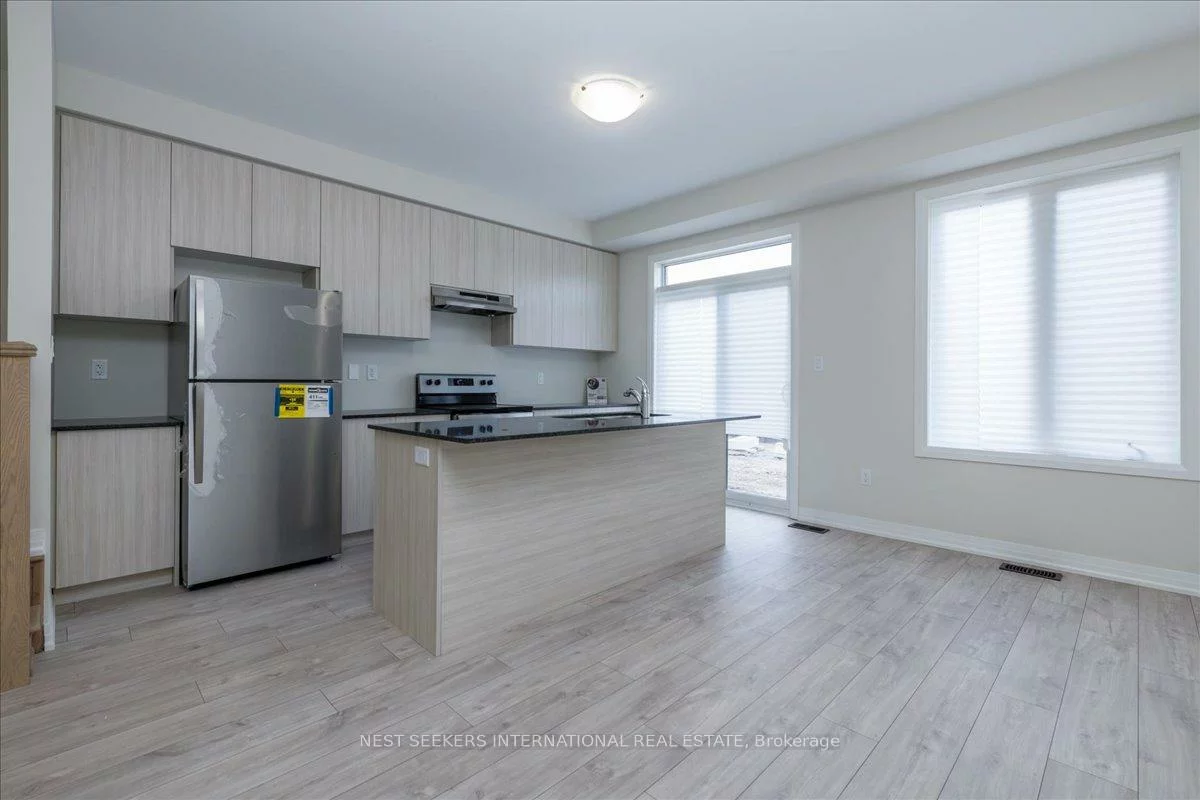 120, Turnberry, Painswick South, Barrie