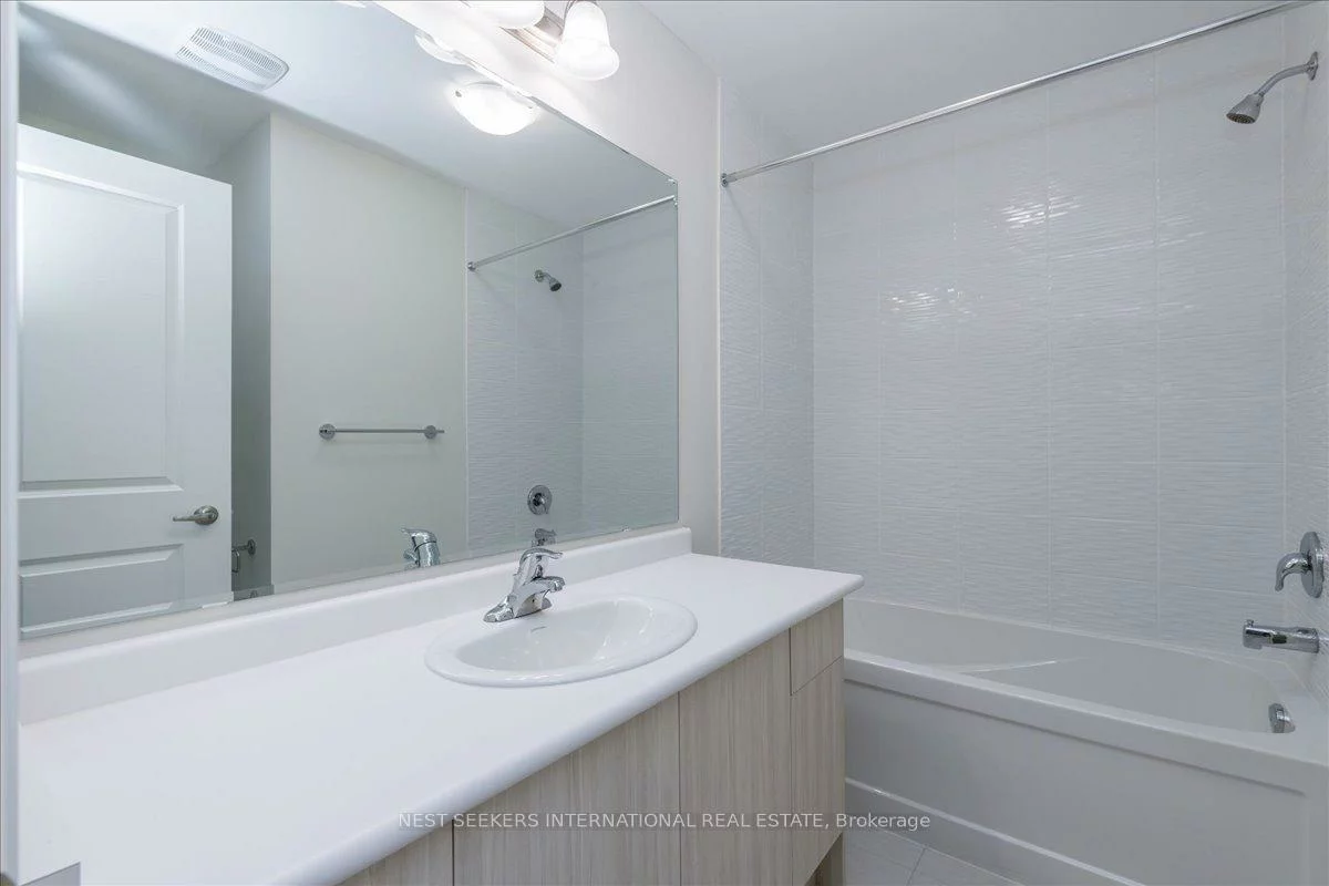 120, Turnberry, Painswick South, Barrie