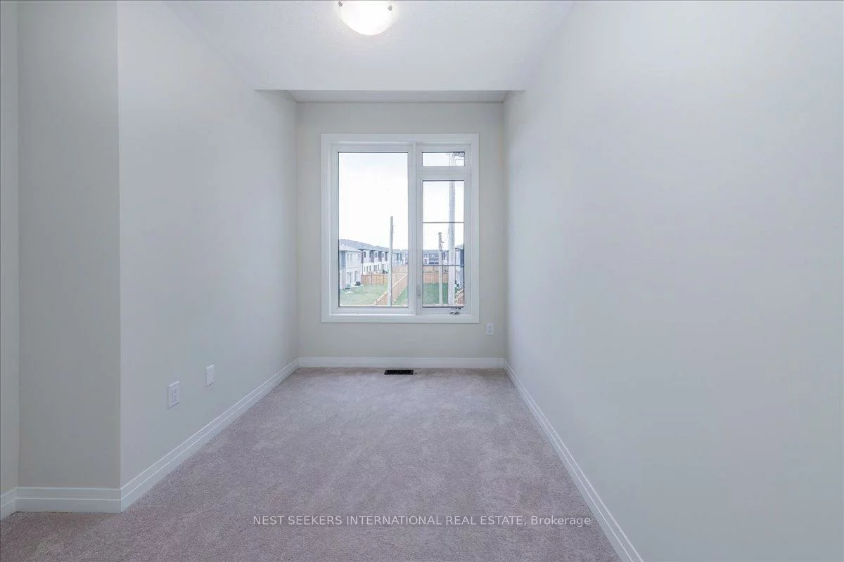 120, Turnberry, Painswick South, Barrie