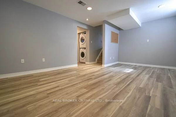 65, Ottaway, Wellington, Barrie