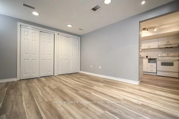 65, Ottaway, Wellington, Barrie