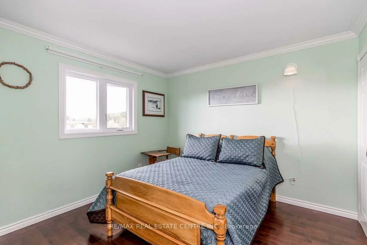 39, Mcmillan, Painswick North, Barrie