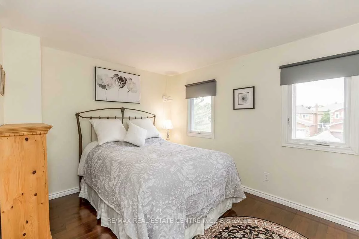 39, Mcmillan, Painswick North, Barrie