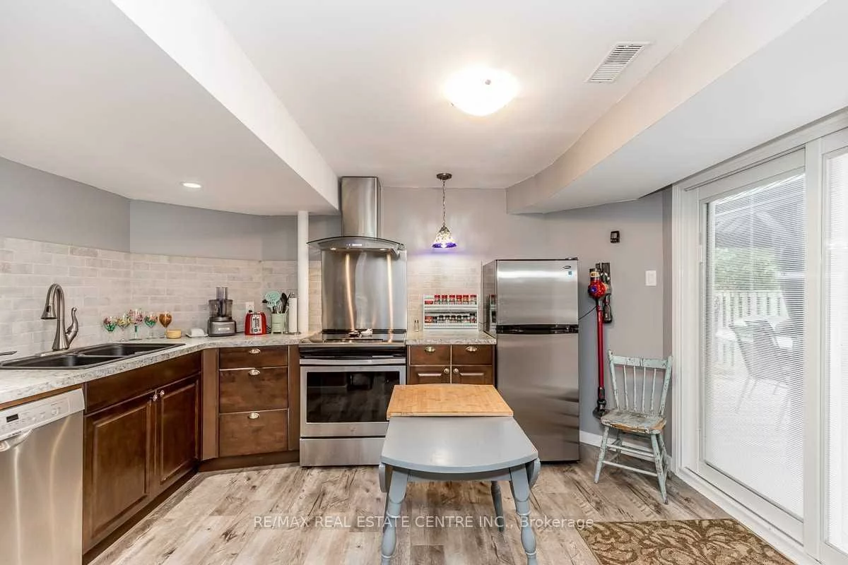 39, Mcmillan, Painswick North, Barrie