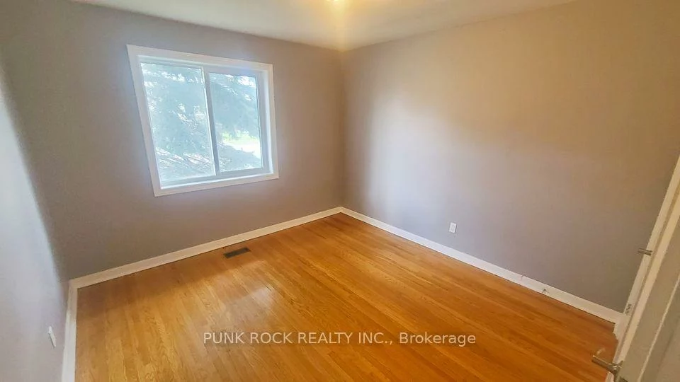 26, Cundles, Cundles East, Barrie