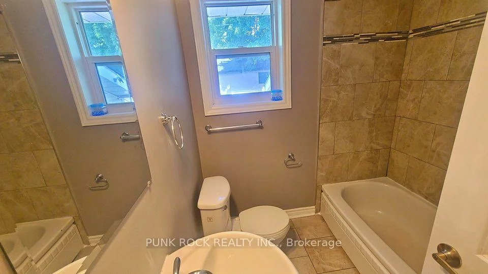 26, Cundles, Cundles East, Barrie