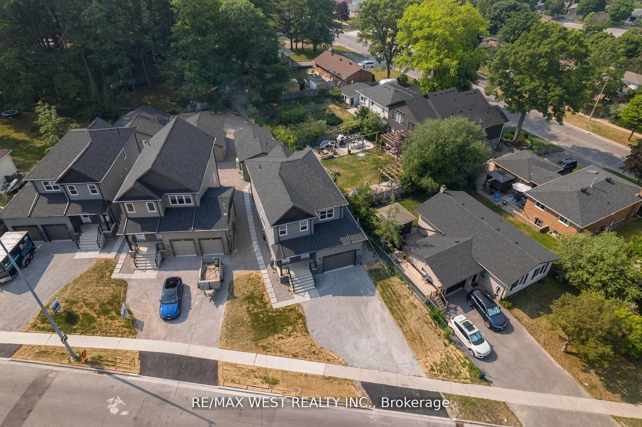 172, CUNDLES, Sunnidale, Barrie