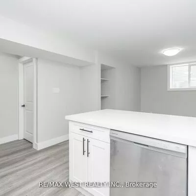 172, CUNDLES, Sunnidale, Barrie