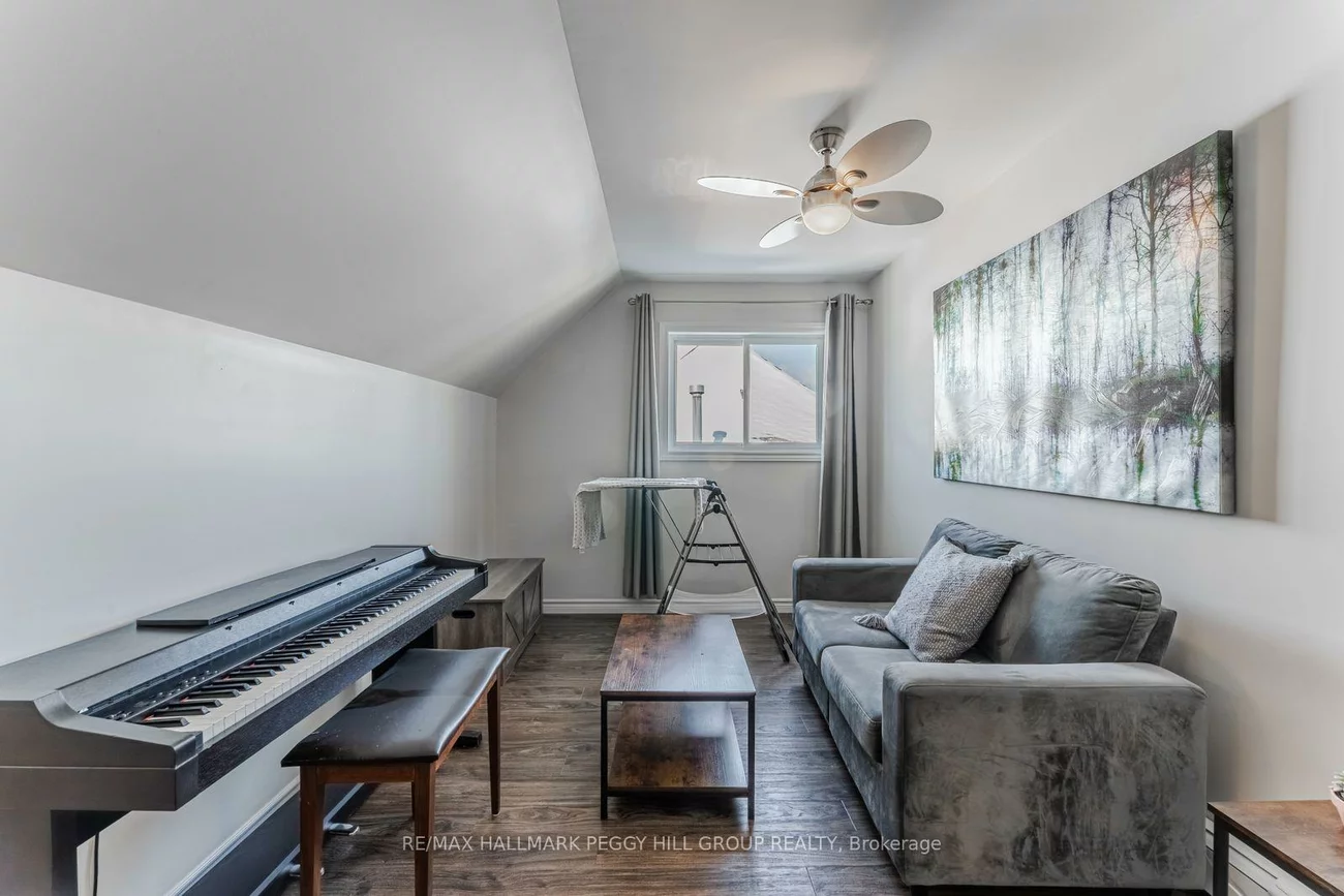 42, Toronto, City Centre, Barrie