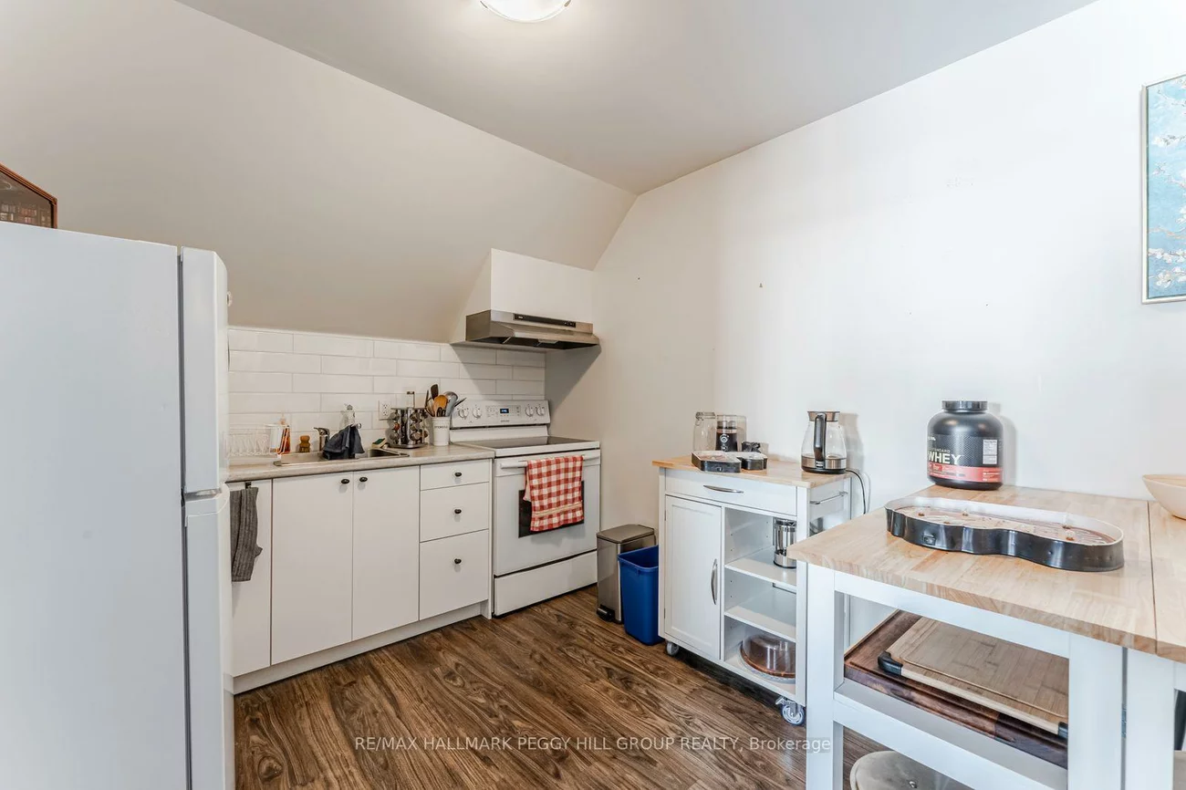 42, Toronto, City Centre, Barrie