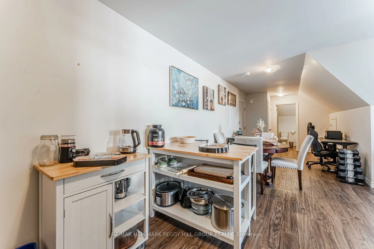 42, Toronto, City Centre, Barrie