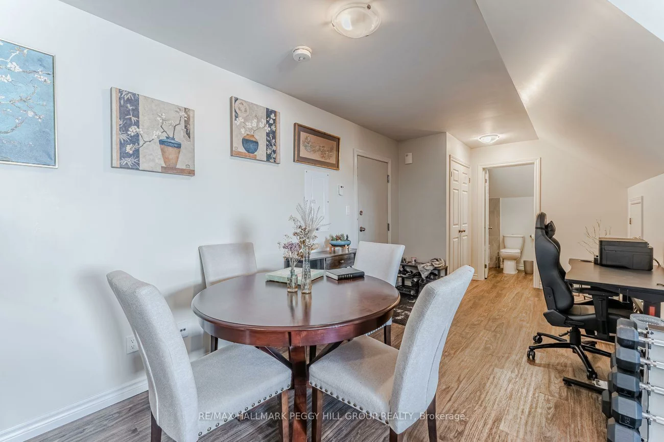 42, Toronto, City Centre, Barrie