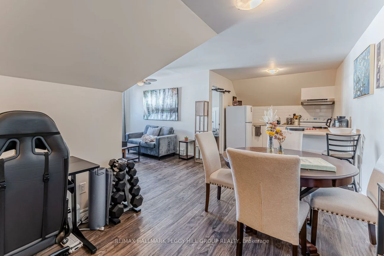 42, Toronto, City Centre, Barrie