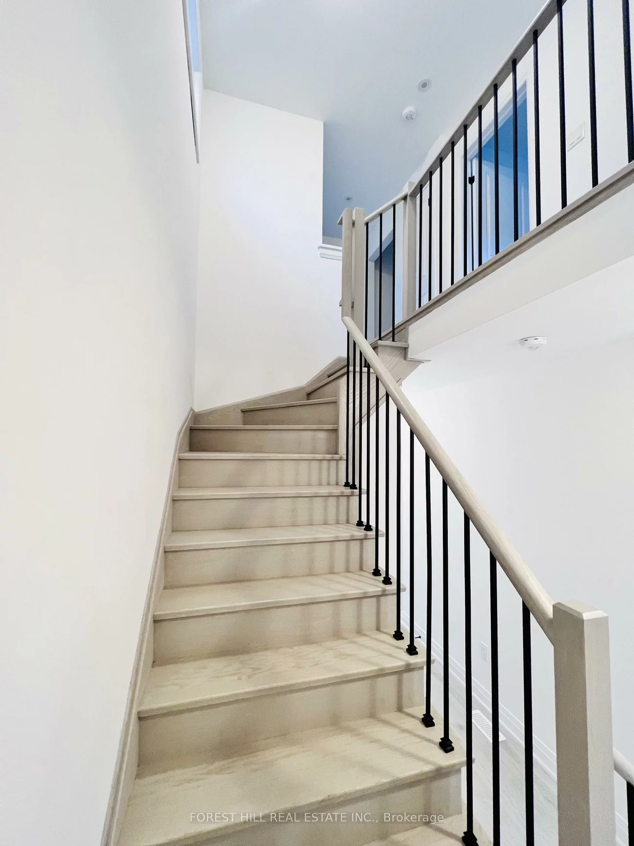 149, Gateland, Painswick South, Barrie