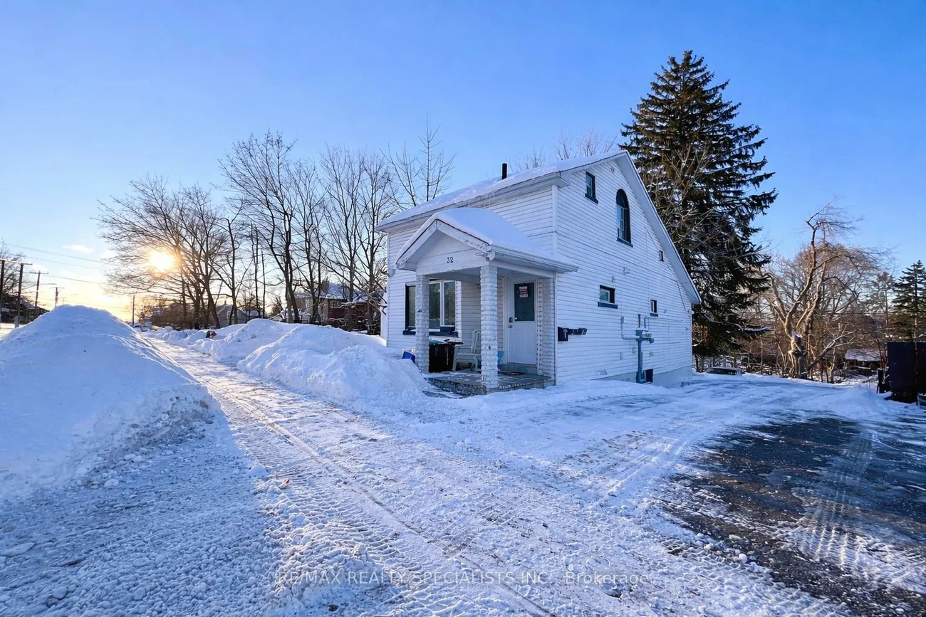 32, Penetang, Codrington, Barrie