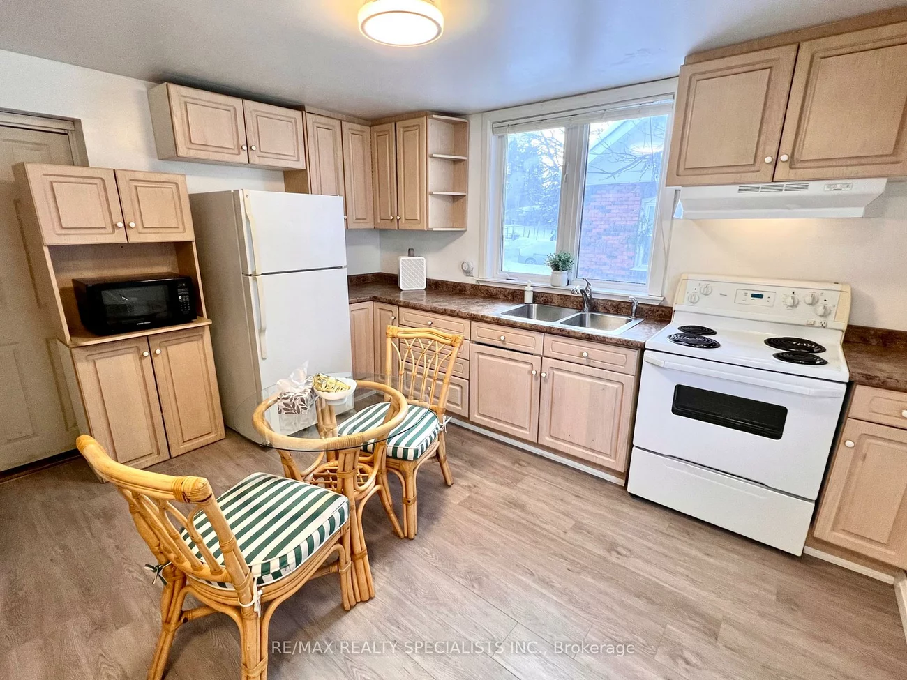 32, Penetang, Codrington, Barrie