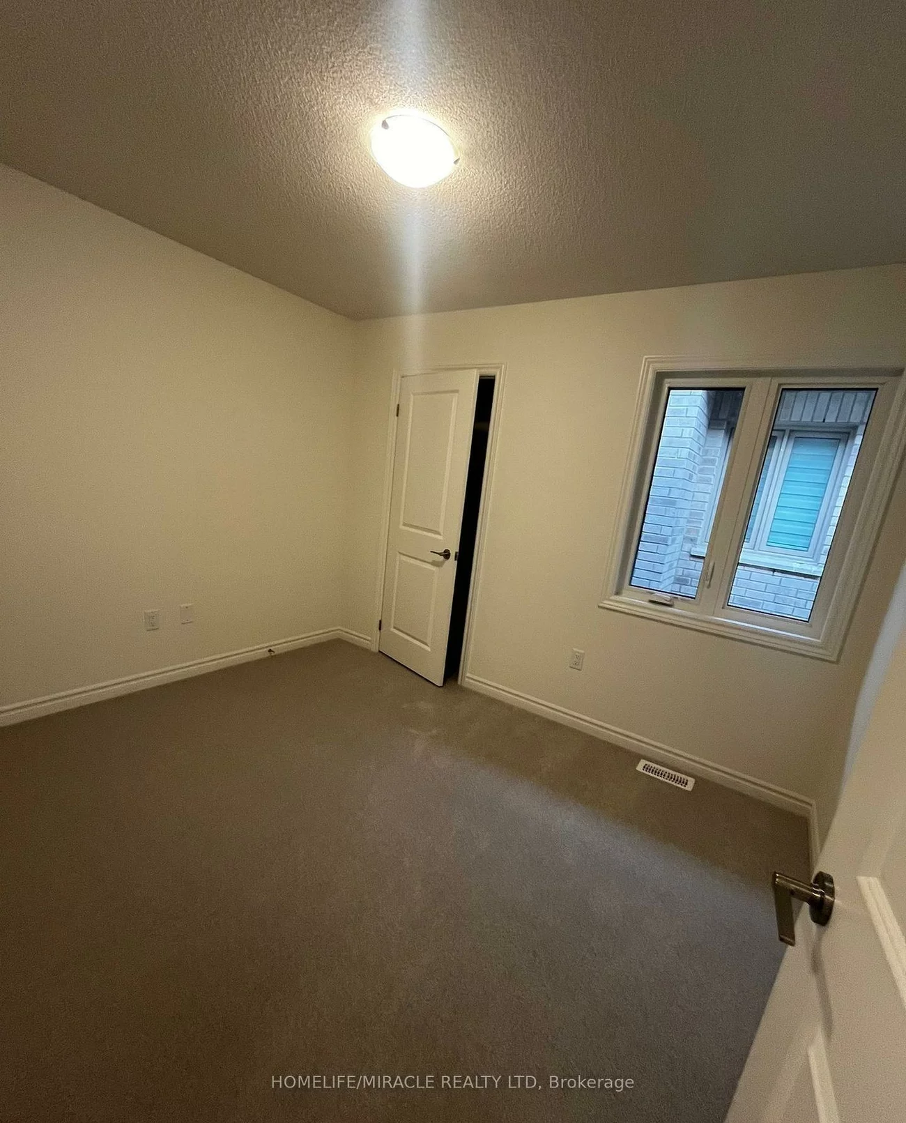 24, Phoenix, Rural Barrie Southeast, Barrie