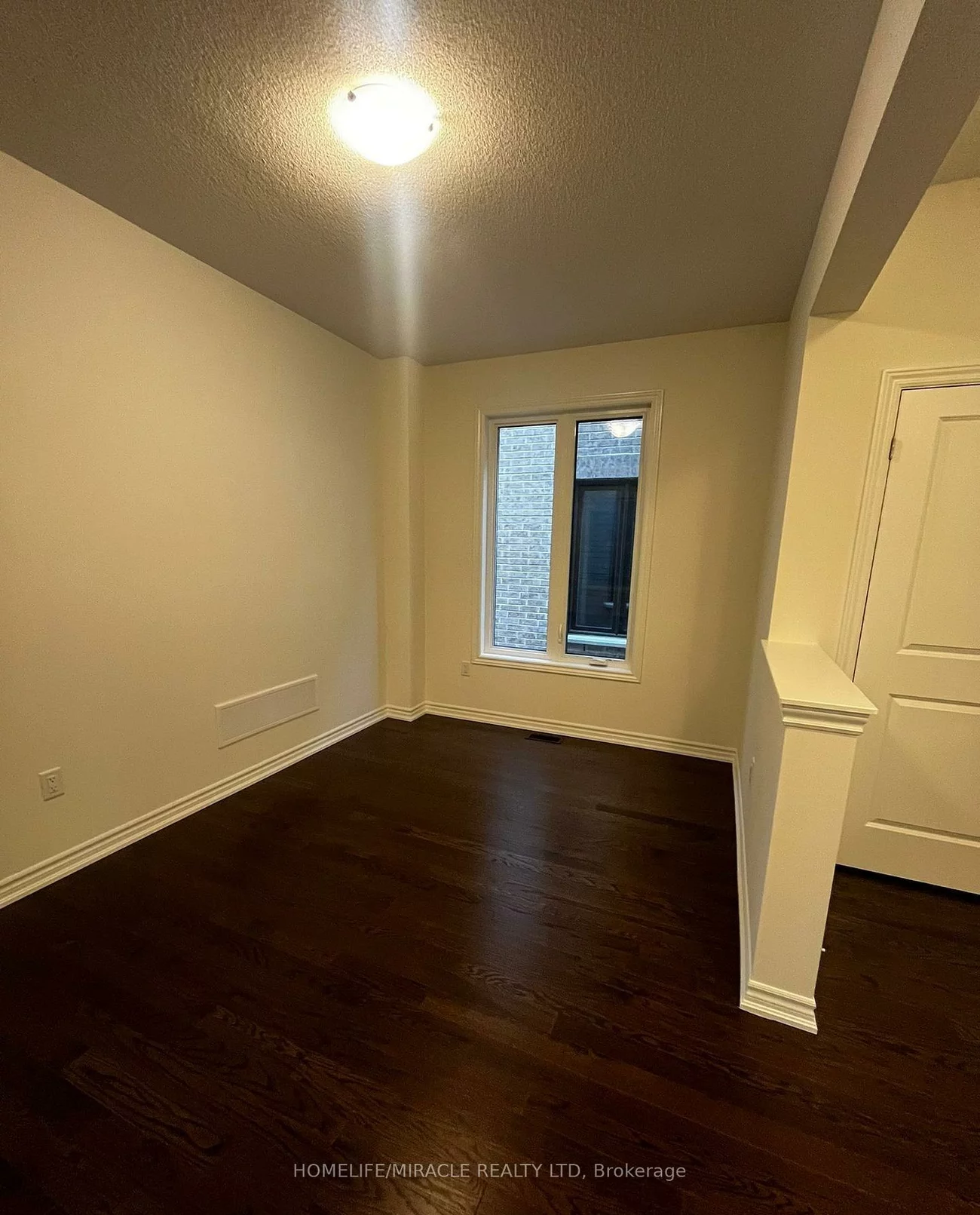 24, Phoenix, Rural Barrie Southeast, Barrie