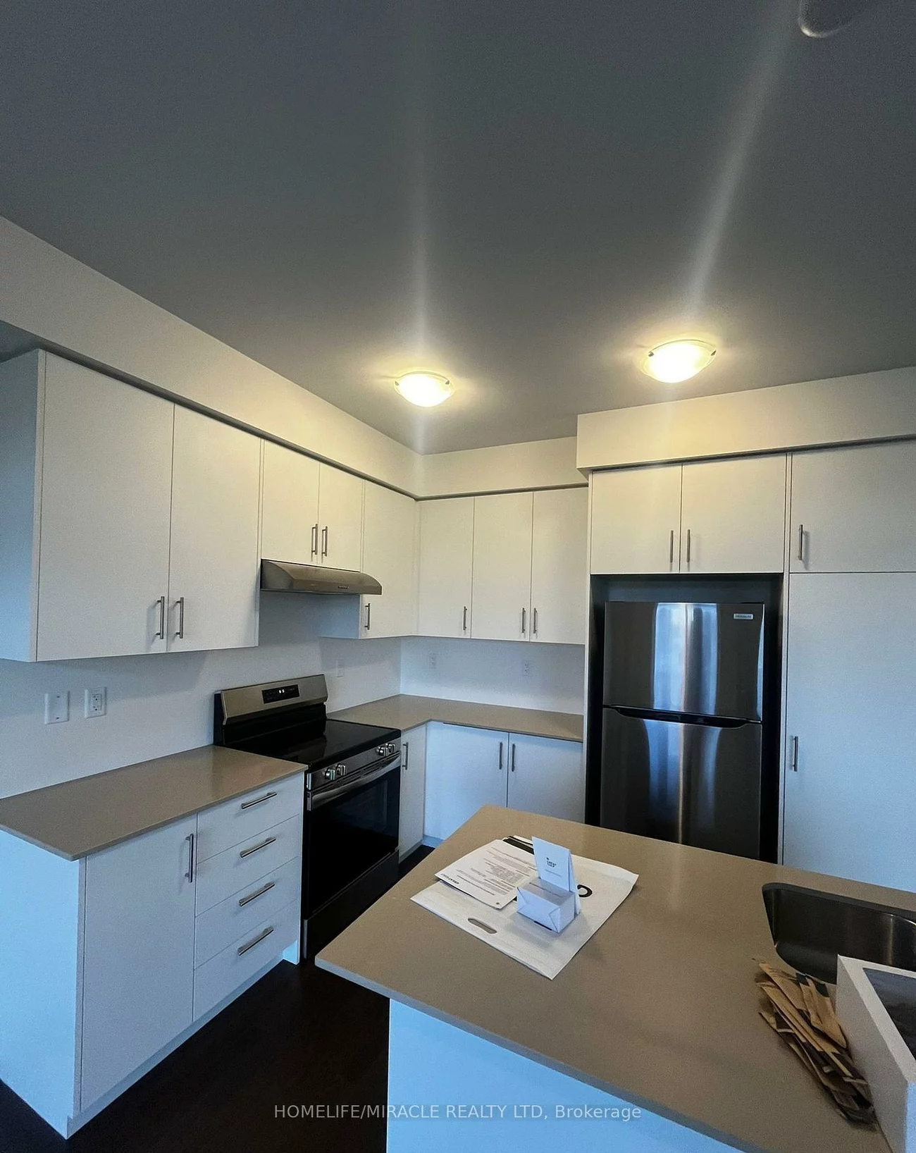 24, Phoenix, Rural Barrie Southeast, Barrie