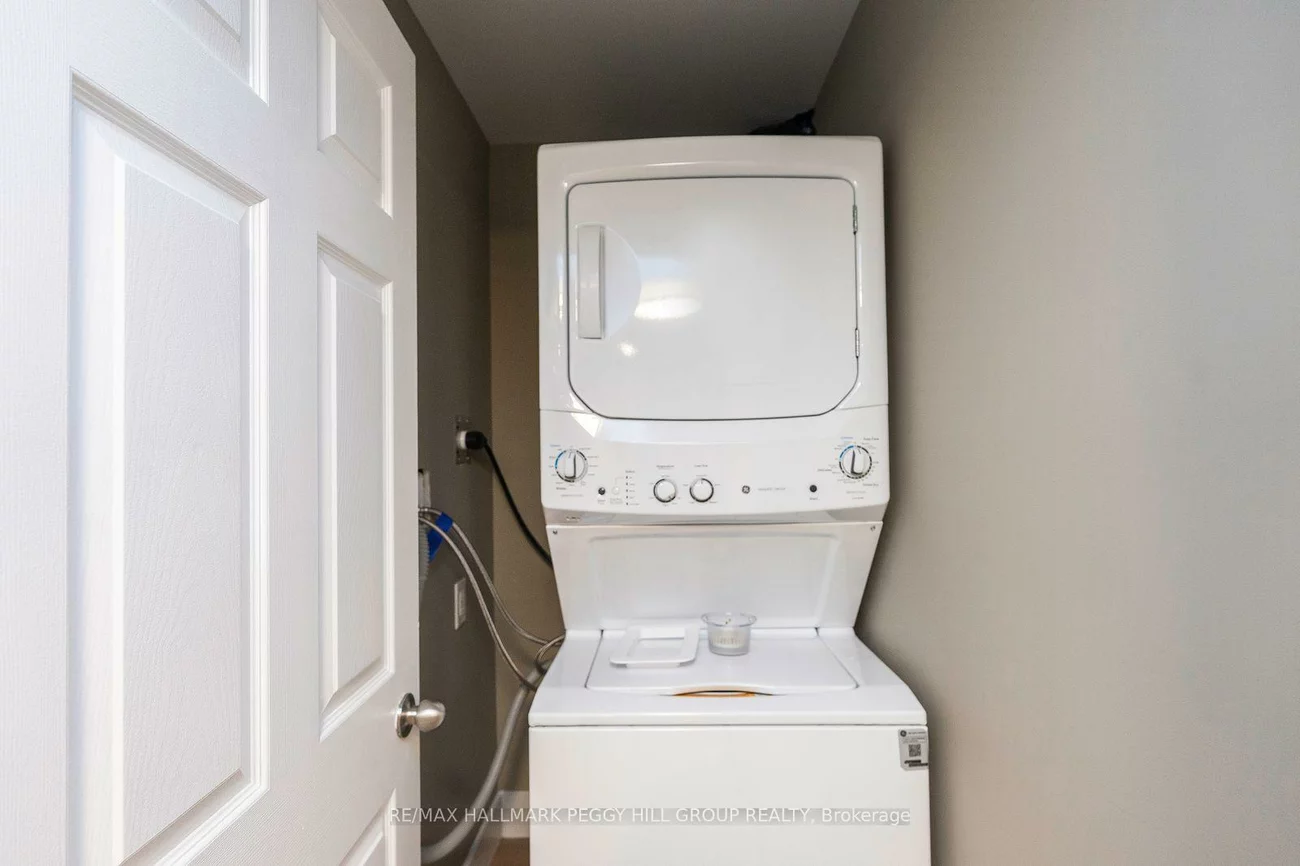 16, Autumn, Allandale Heights, Barrie