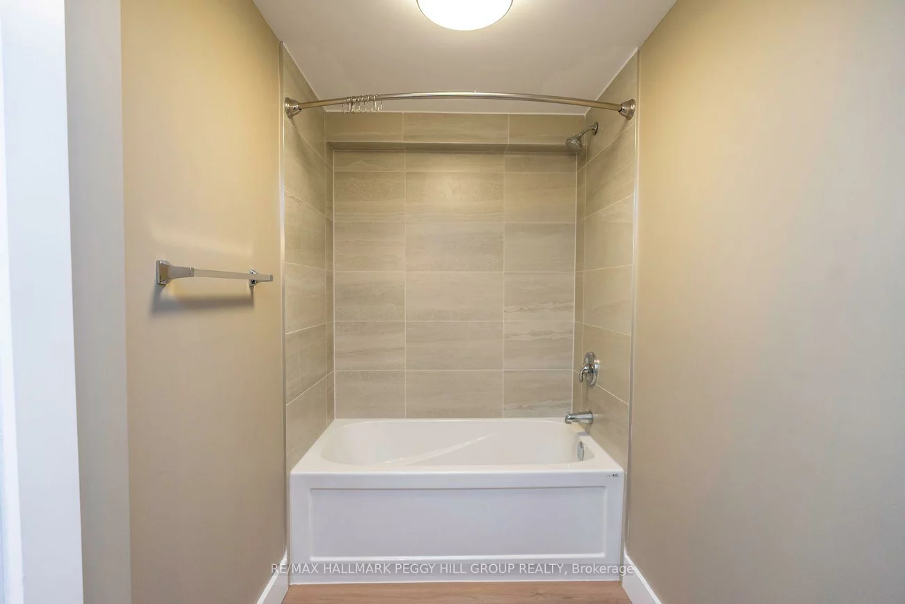 16, Autumn, Allandale Heights, Barrie