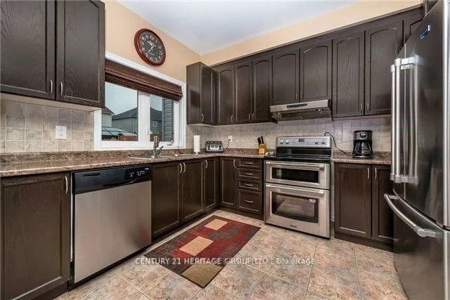 93, Pearcey, West Bayfield, Barrie