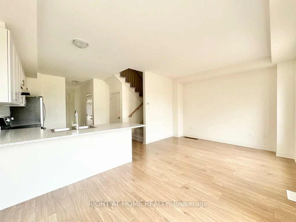 107, Sagewood, Painswick South, Barrie