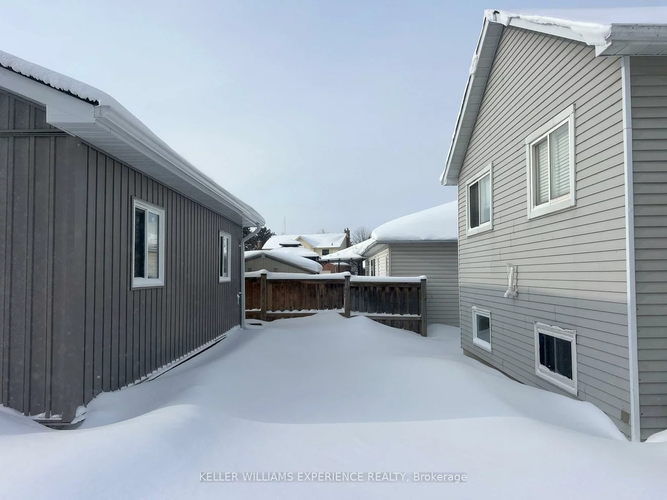 16, Herrell, Painswick North, Barrie