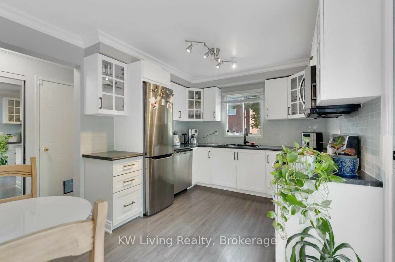 6, Balliston, West Bayfield, Barrie