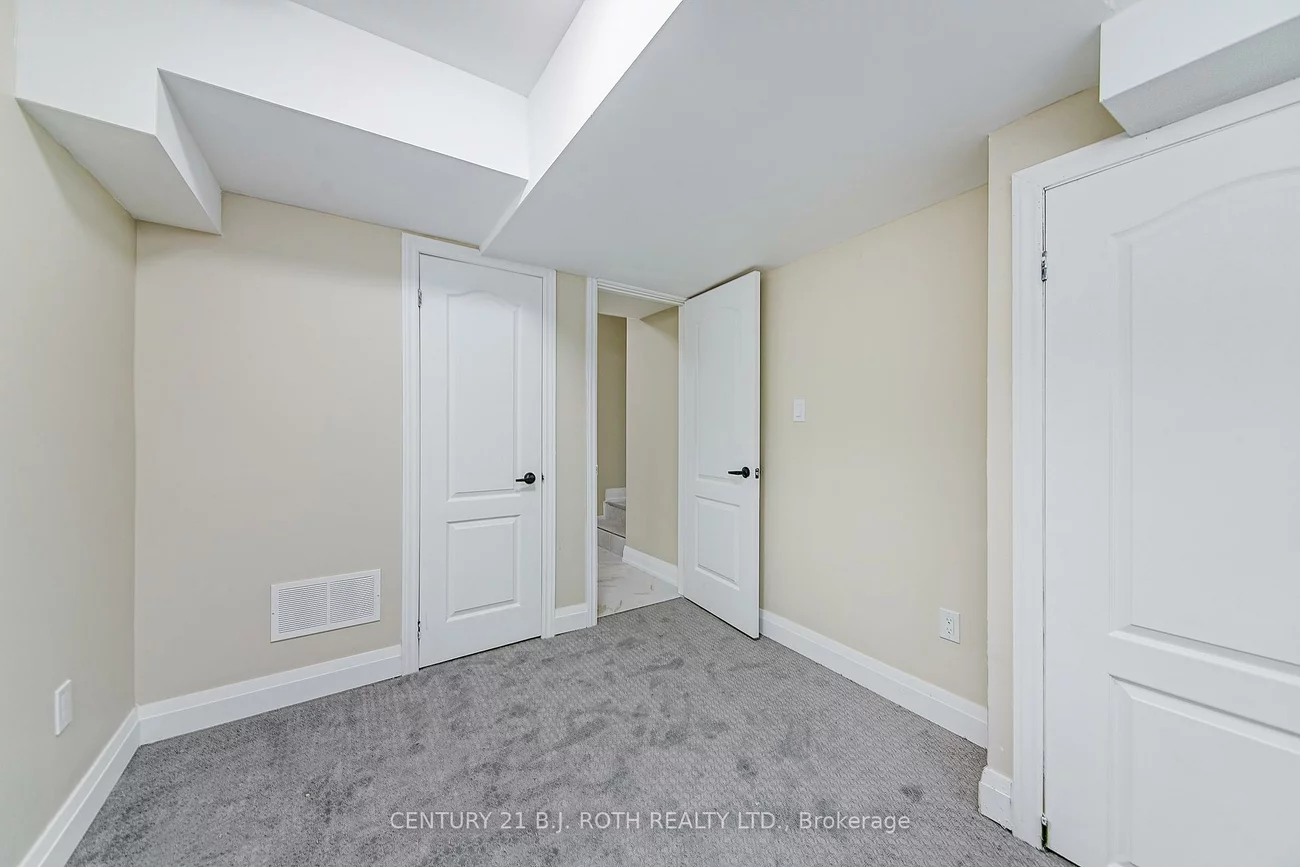 98, Peel, Wellington, Barrie