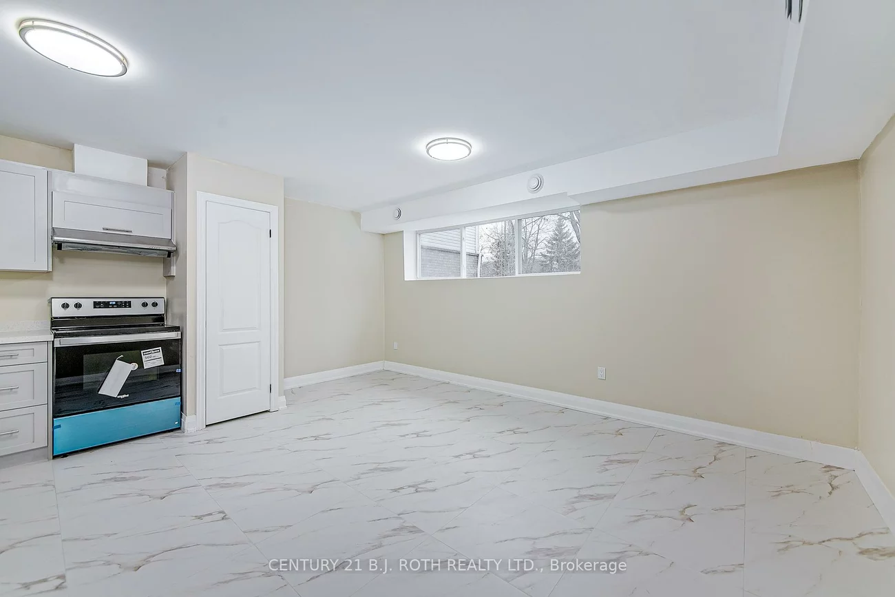 98, Peel, Wellington, Barrie