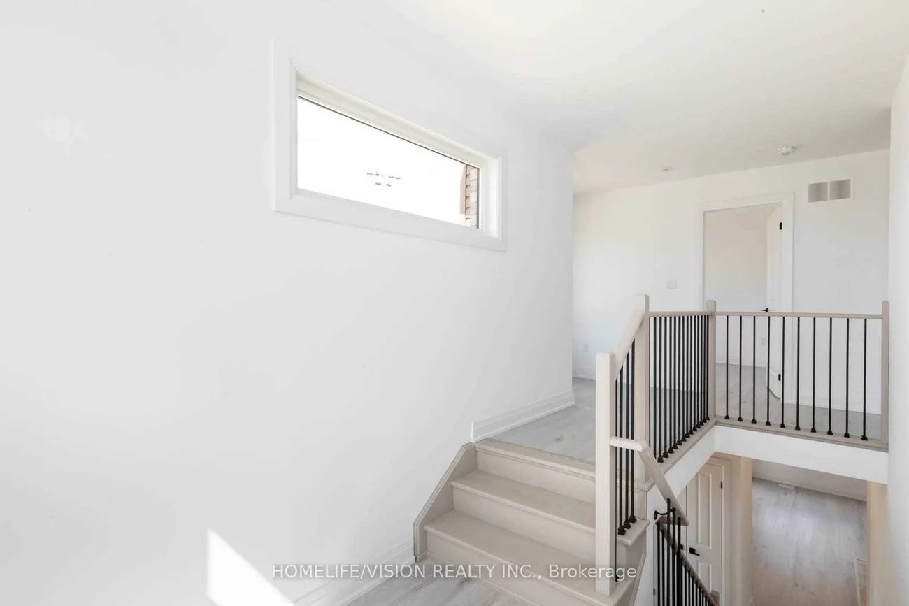 22, Haven, Painswick South, Barrie