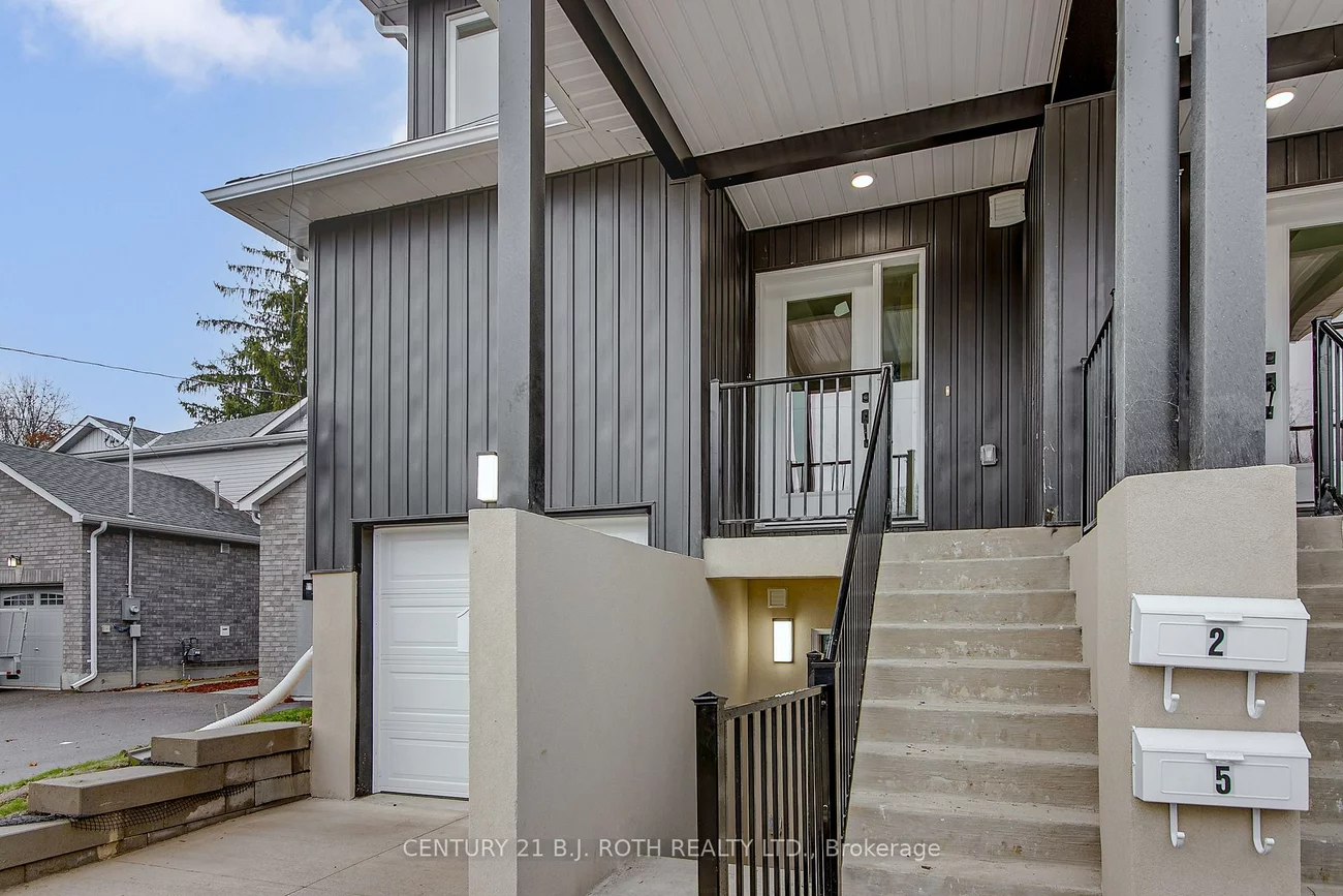 82, Peel, Wellington, Barrie