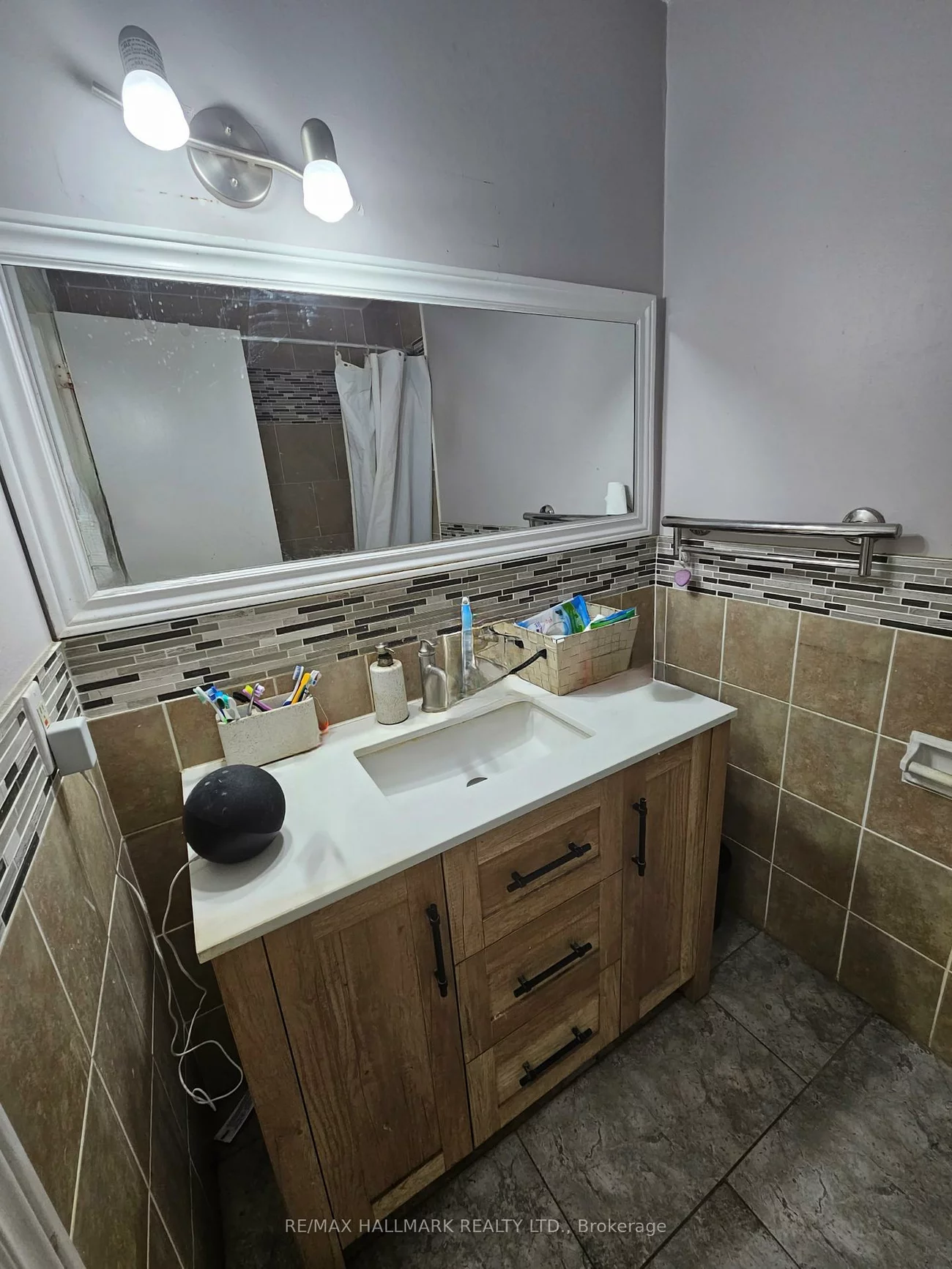 88 B, Bernick, Grove East, Barrie